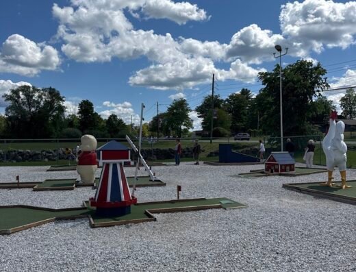 Red Rooster Miniature Golf Course