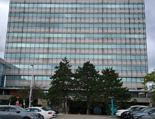 Canada Centre – Lot #417