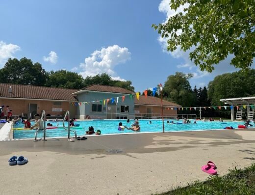 Gibbons Outdoor Pool