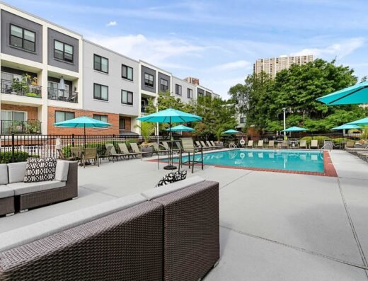 River Club Apartments