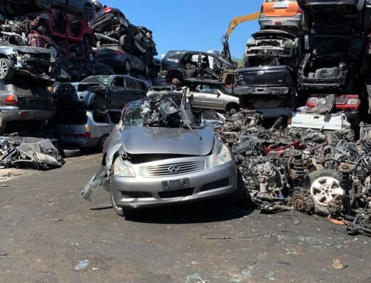 DAVES AUTO AND TOWING