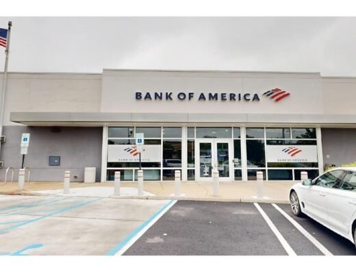 Bank of America (with Drive-thru ATM)