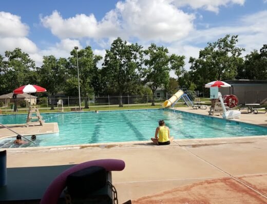 Palacios Swimming Pool