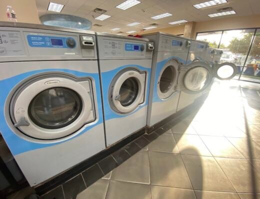 Riverside Washateria