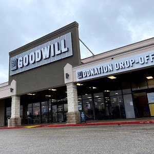 Goodwill Central Texas – Lamar Oaks