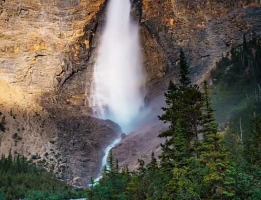 Takakkaw Falls
