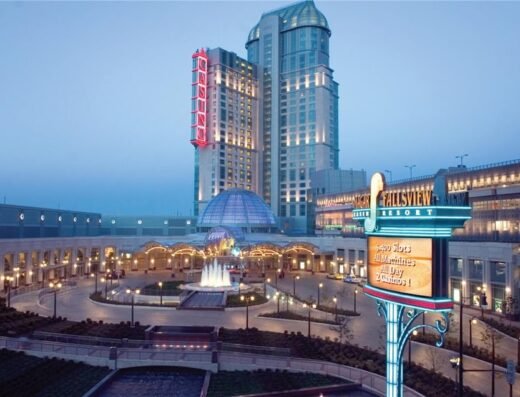 Hilton Niagara Falls/Fallsview Hotel & Suites