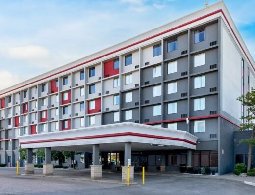 Best Western Plus Toronto Airport Hotel