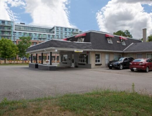 Hotel Richmond Hill ON North