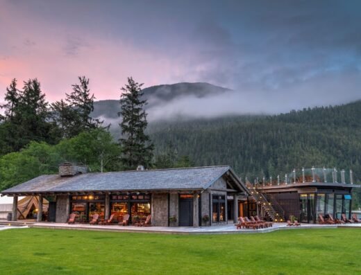 Clayoquot Wilderness Lodge, Beckons