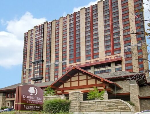 DoubleTree Fallsview Resort & Spa by Hilton – Niagara Falls