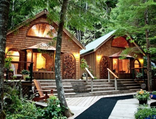 Nimmo Bay Wilderness Resort