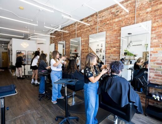 HAIRLOVE Studio Danforth