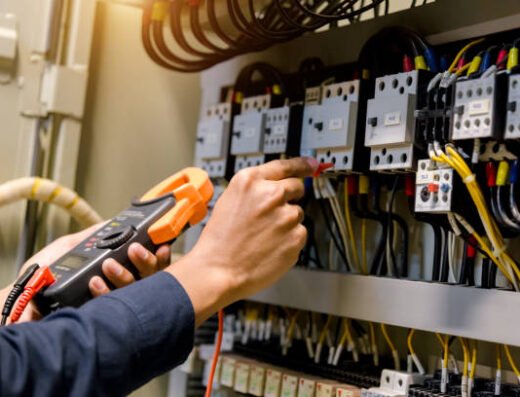 Electricians 24 Hours Canadian Electric (Contractors)