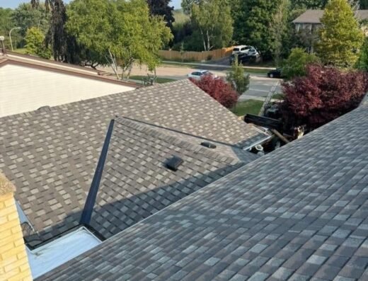 Oakline Roofing professionals